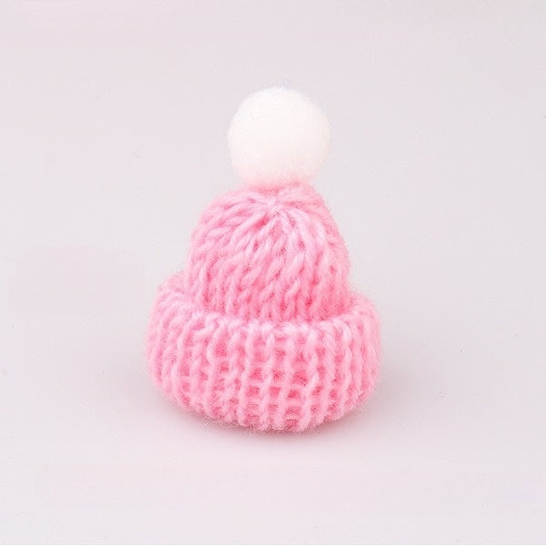 Weihnachts-Mini-Wollmütze als kleine Dekoration