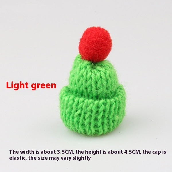 Weihnachts-Mini-Wollmütze als kleine Dekoration